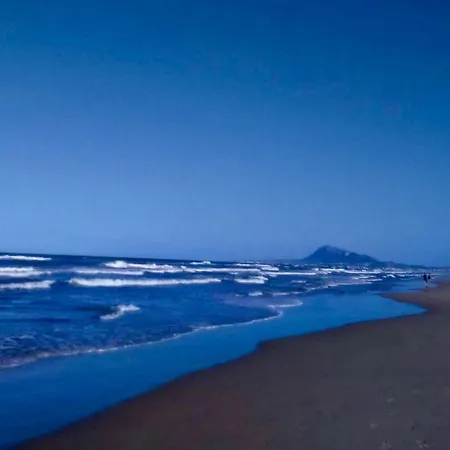 Nuevo En La Playa- Met- Nova Golf 公寓 *
